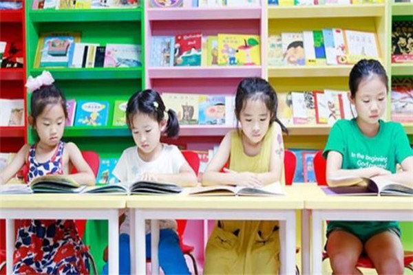 融聚鄰里社區(qū)教育 技術(shù)推廣服務(wù)的創(chuàng)新路徑